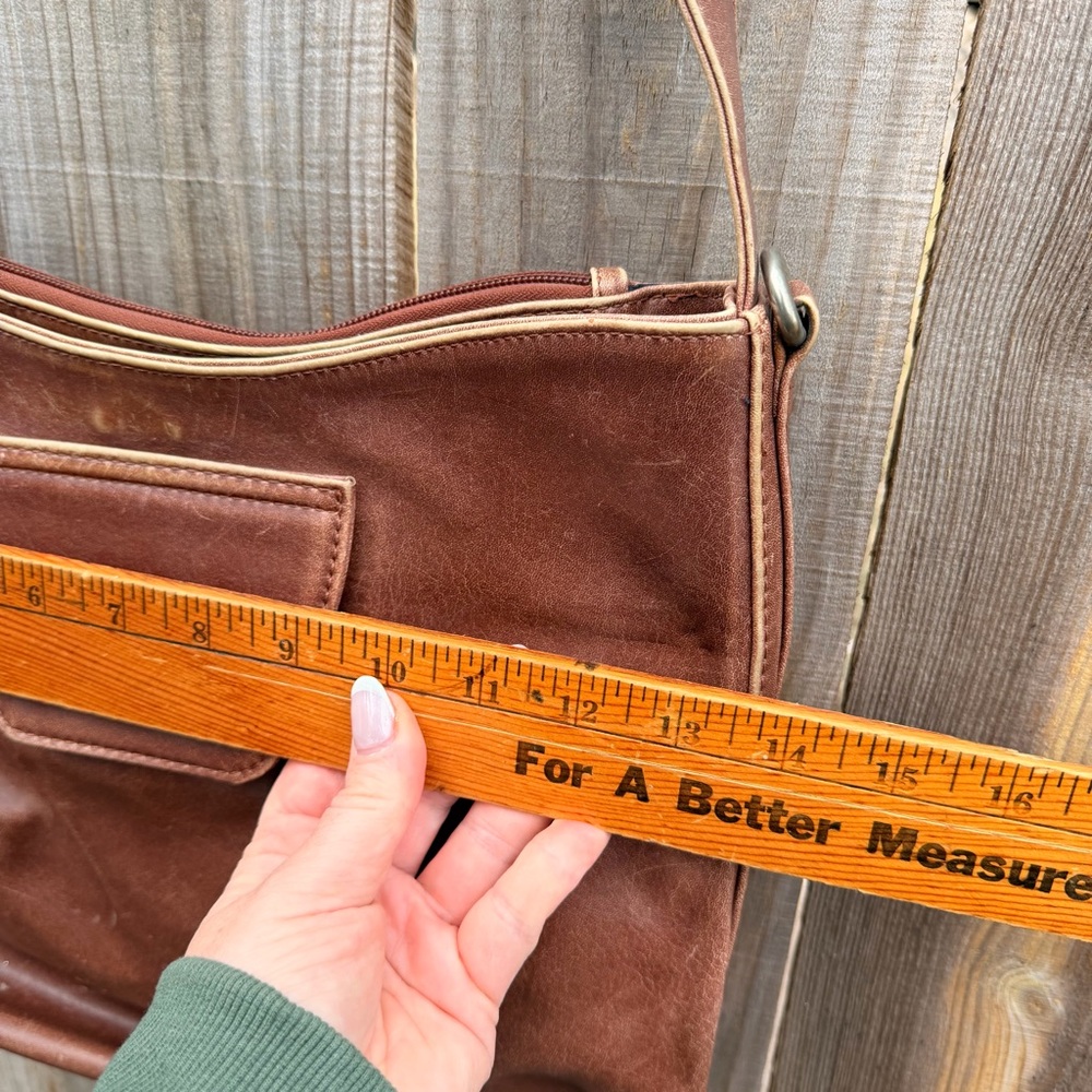 Matt & Nat Vegan Leather Handbag Large in Cruelty Free Leather - Picture 7 of 16